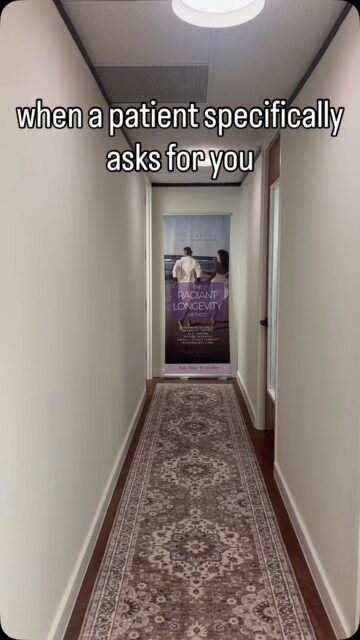 Nothing changes your posture faster than hearing, &ldquo;Your client asked for you specifically.&rdquo; 😂

We&rsquo;ll never stop appreciating that kind of trust.

#AustinMedSpa #AustinSkincare #AustinAesthetics #SimpleRadiance #MedicalAesthetics